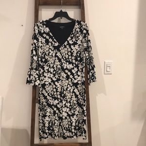 Black and White V-neck Short Dress